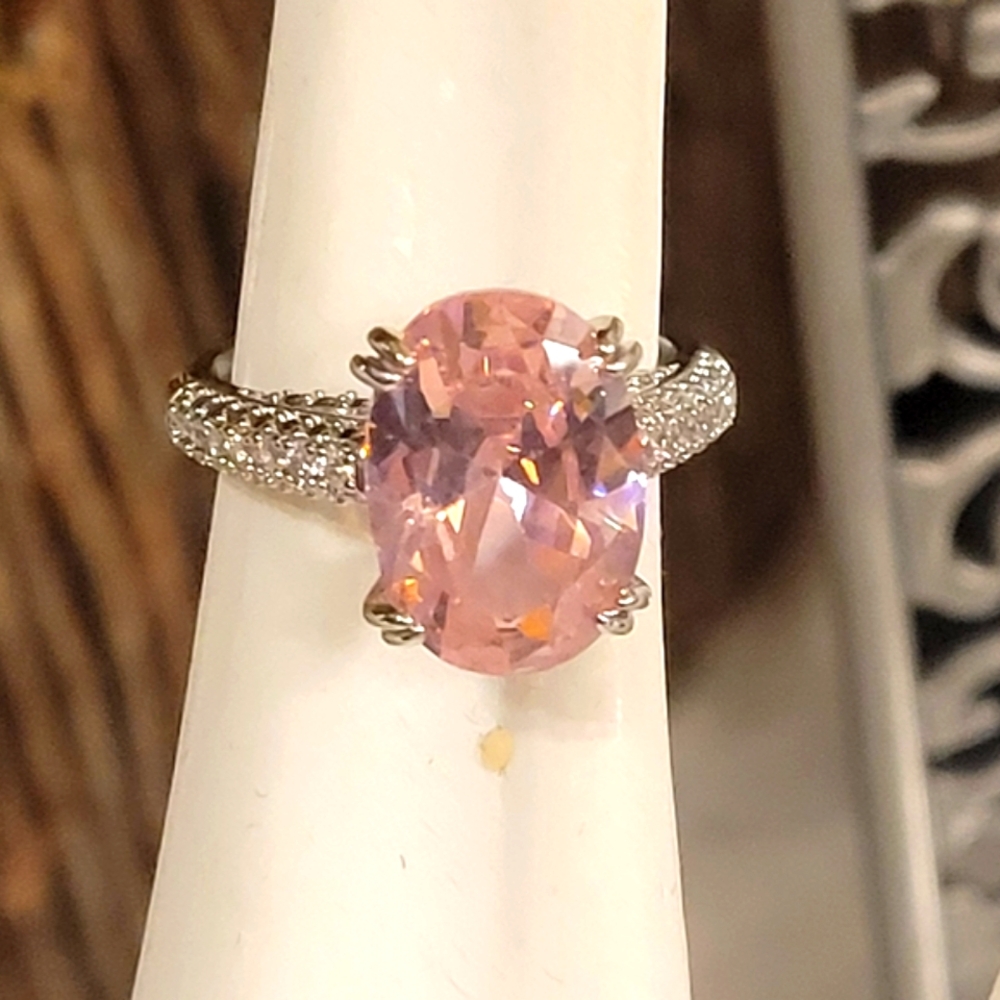 NIB Amazing PINK CZ Silver Ring W/ CZ Band. 7 + 8